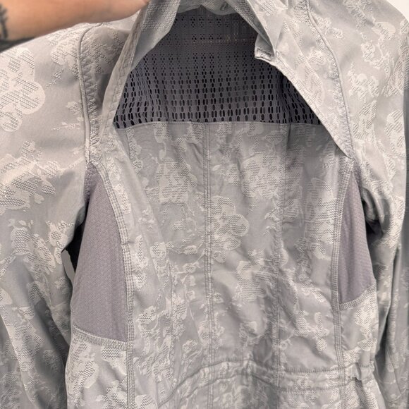 Lululemon Full Zip Lightweight Travel to Track Jacket Womens 4 XS Purple Gray - Picture 9 of 13